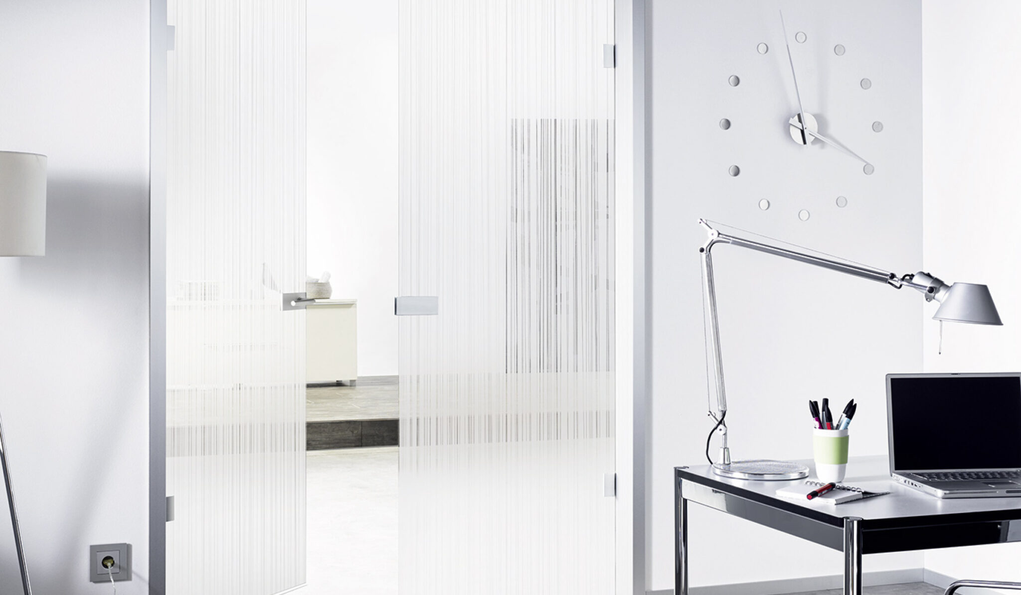 Zimmertür einbauen lassen: Glastüren und Holztüren vom holzmichel aus