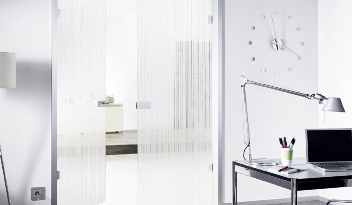 Zimmertür einbauen lassen: Glastüren und Holztüren vom holzmichel aus